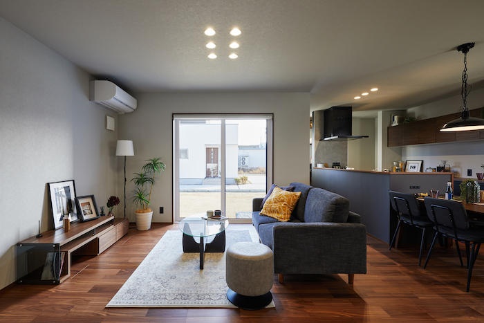 インダストリアルデザインの家