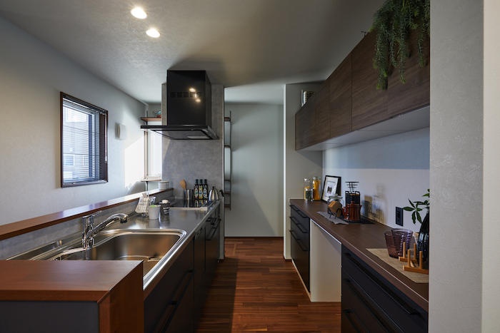 インダストリアルデザインの家