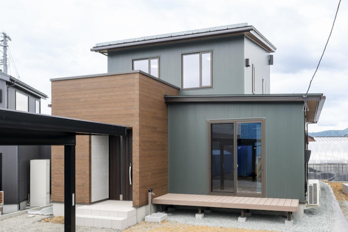 クールモダンな回遊動線の家