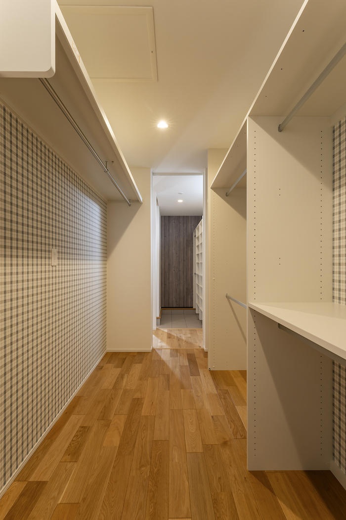 クールモダンな回遊動線の家