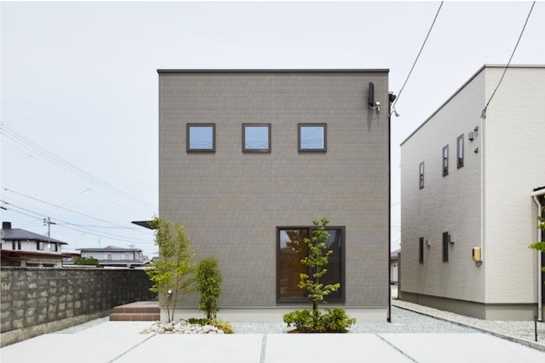 個性を飾る規格住宅 