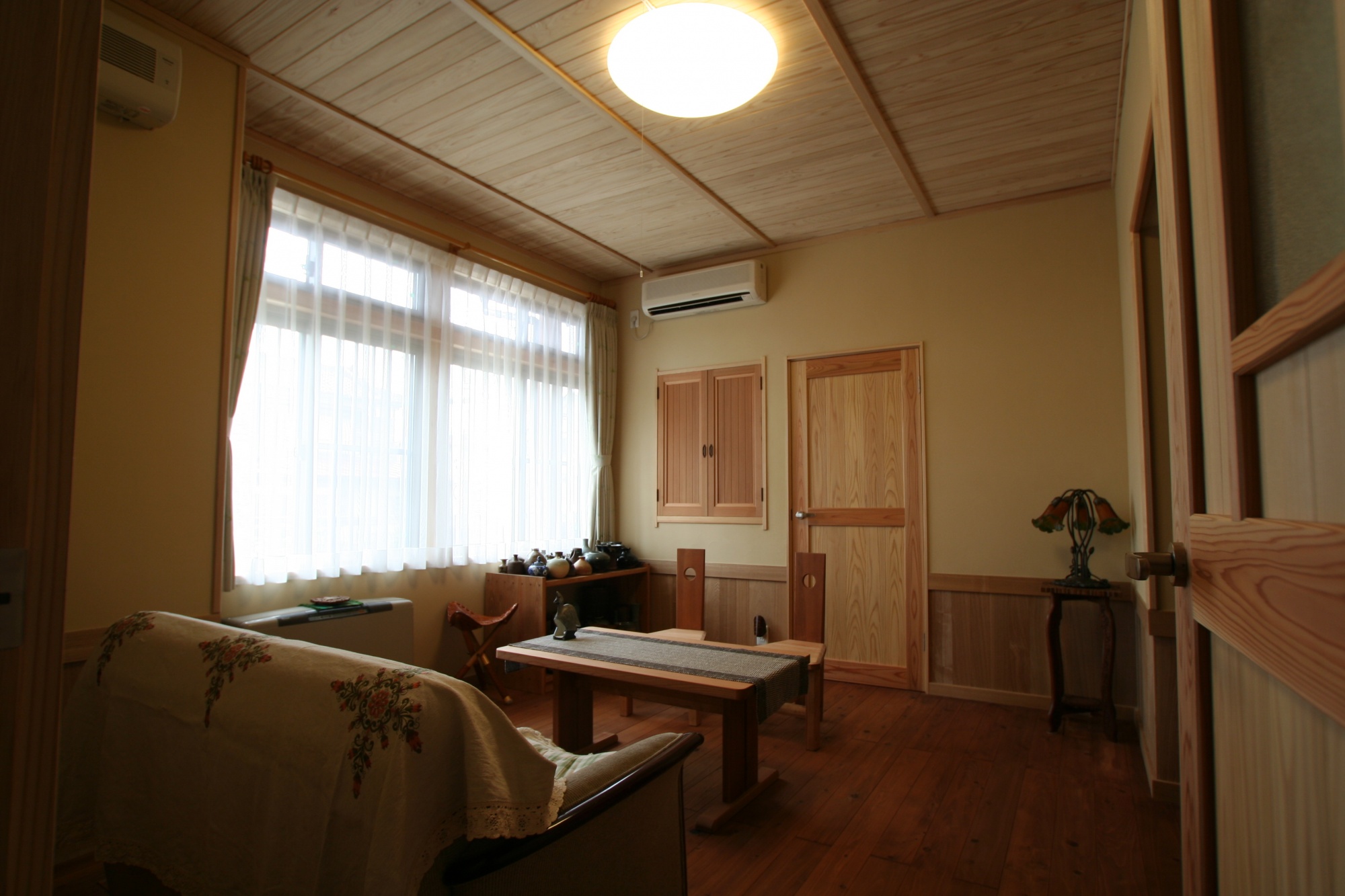 生活しやすいシンプルな自然素材の家　会津若松市