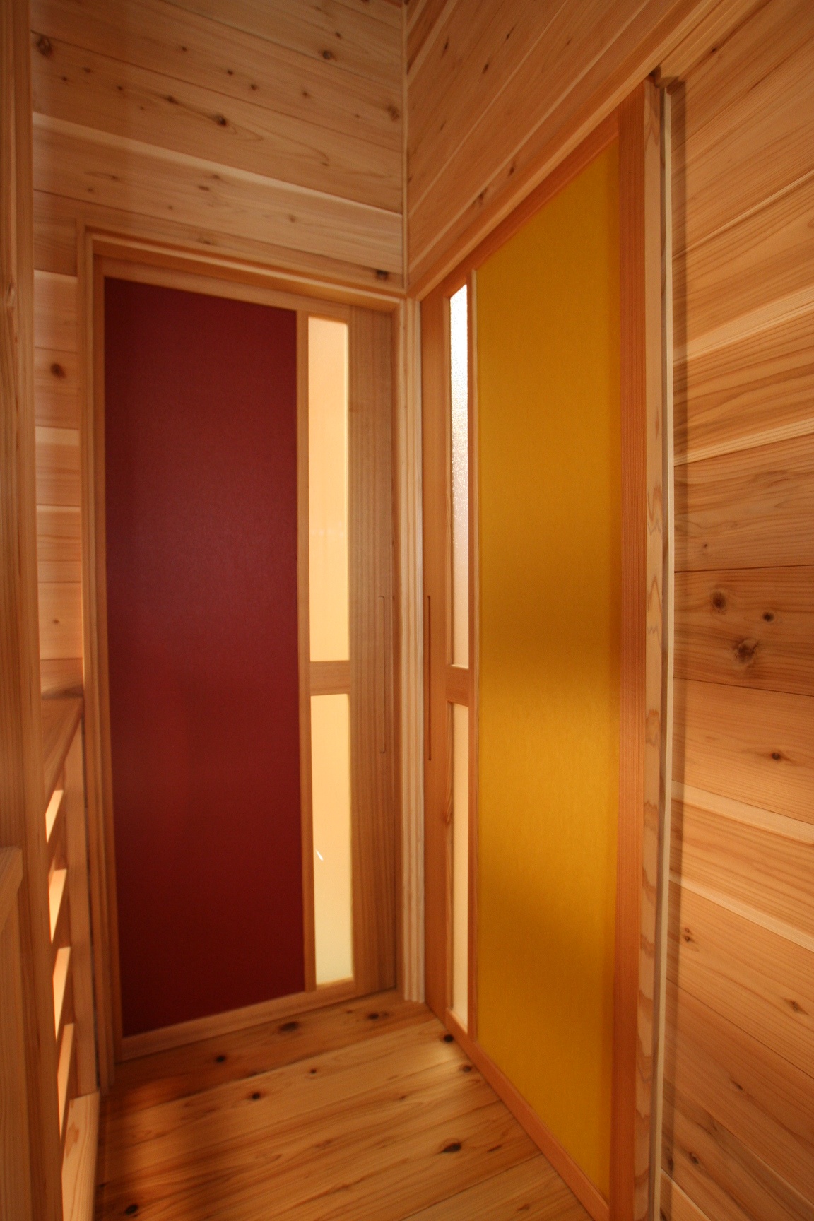 家族の要望を自然素材で形にした住まい