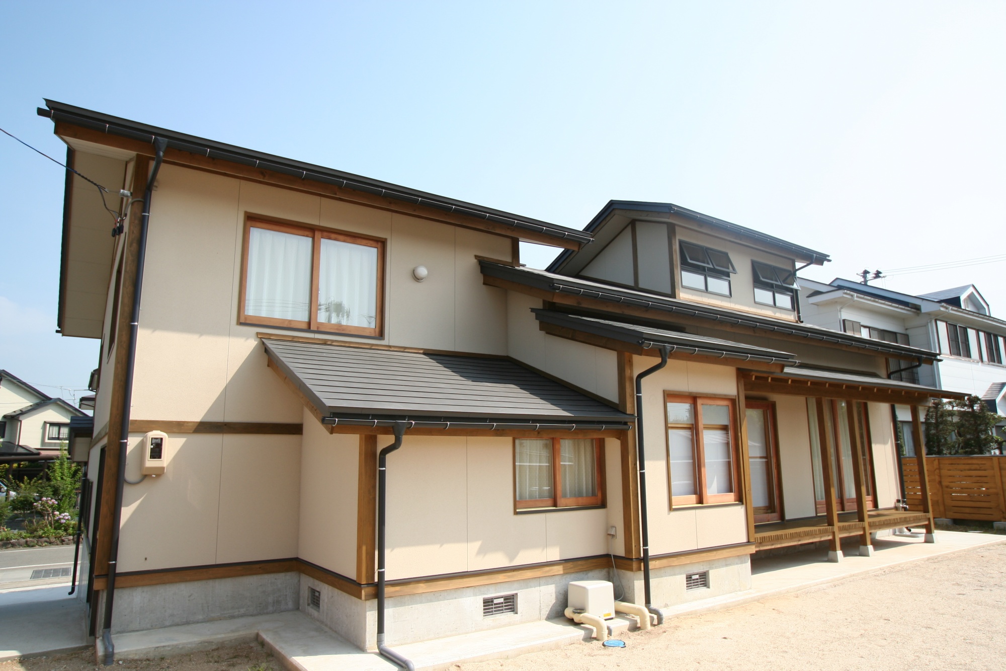 中二階のある平屋の自然素材の家