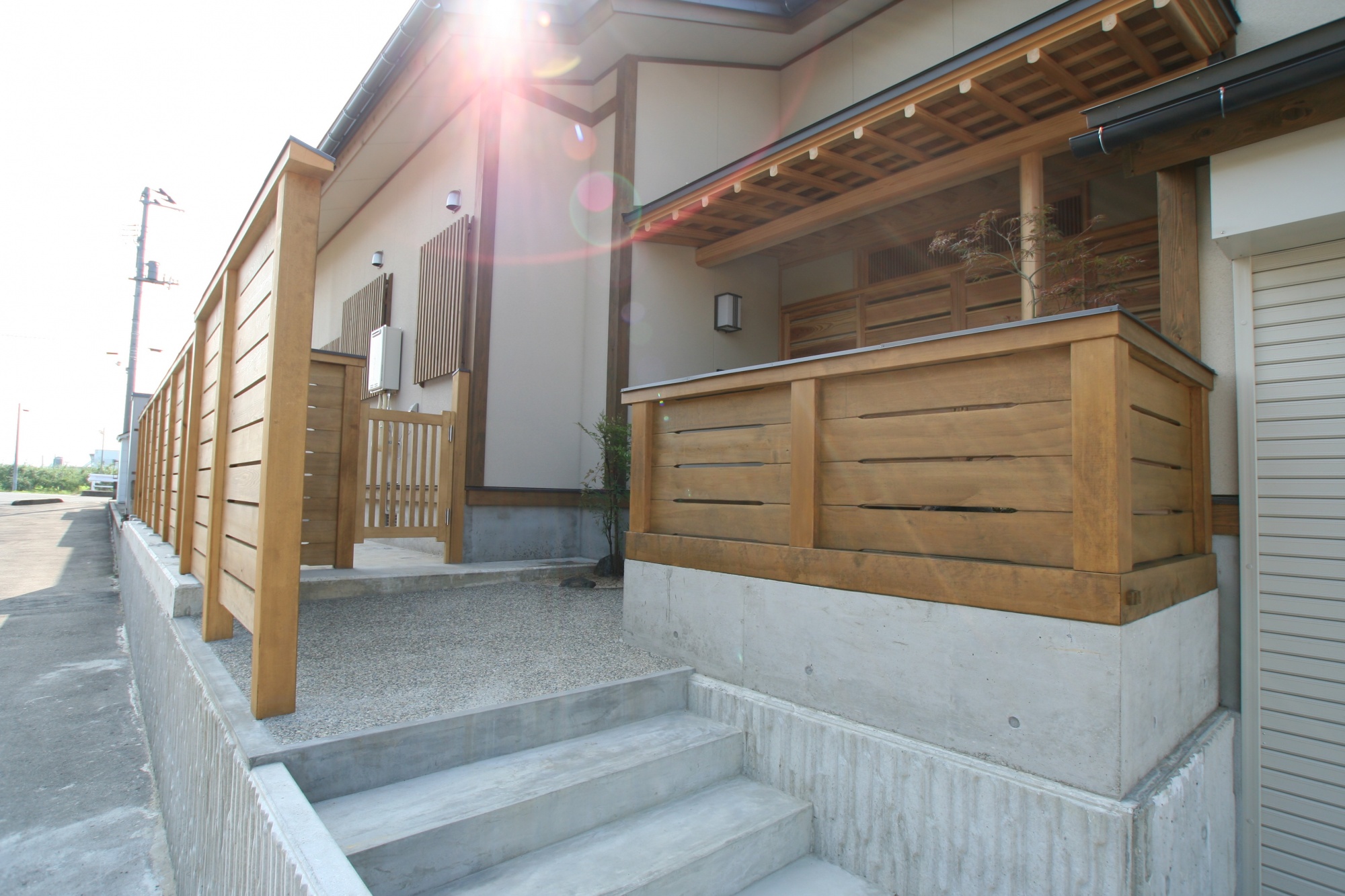 中二階のある平屋の自然素材の家