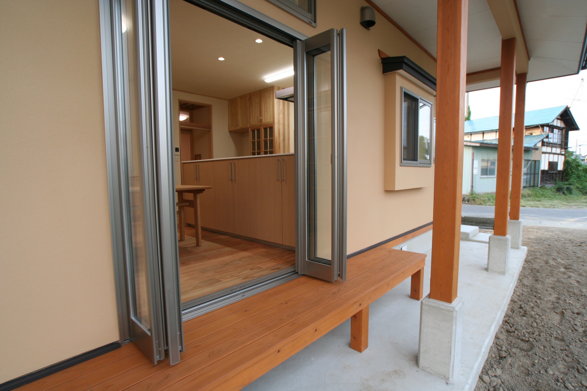 建具にもこだわりたい、平屋の自然素材の家