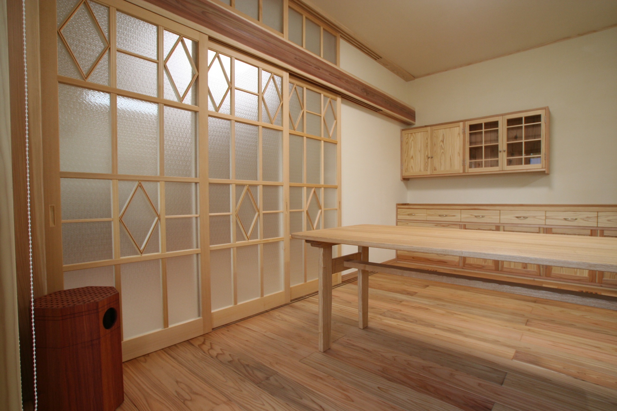 建具にもこだわりたい、平屋の自然素材の家