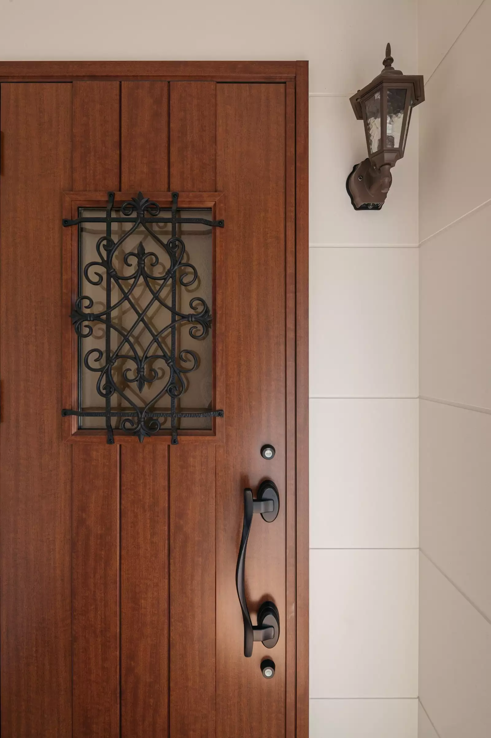 趣味を楽しむガレージのある家