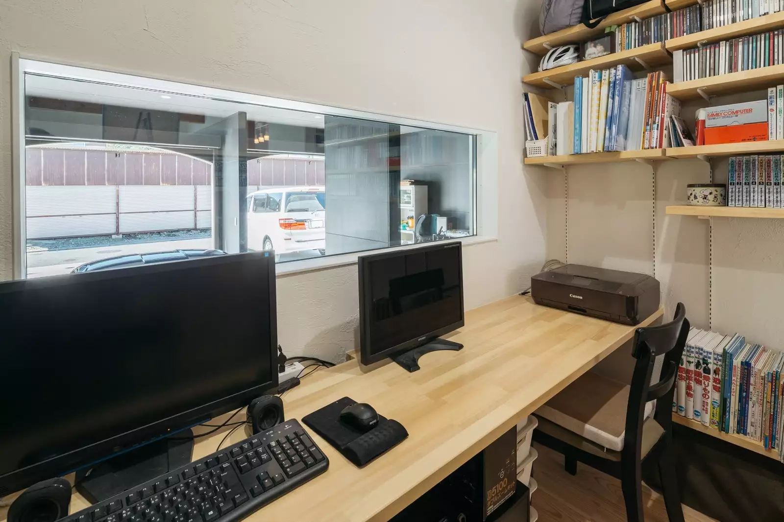 趣味を楽しむガレージのある家