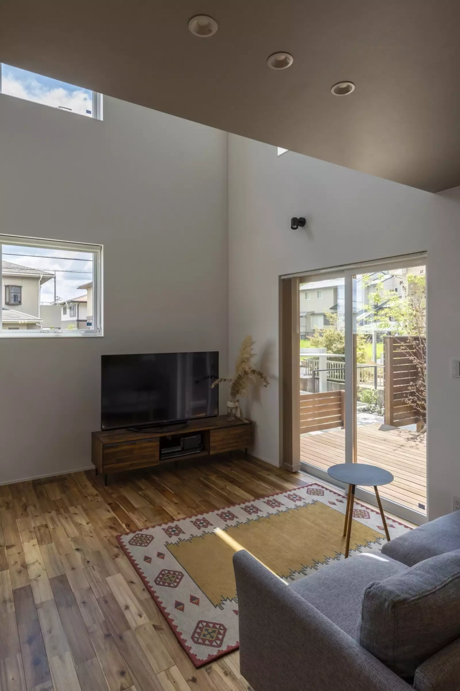 自然素材を活かした家族が落ち着ける空間