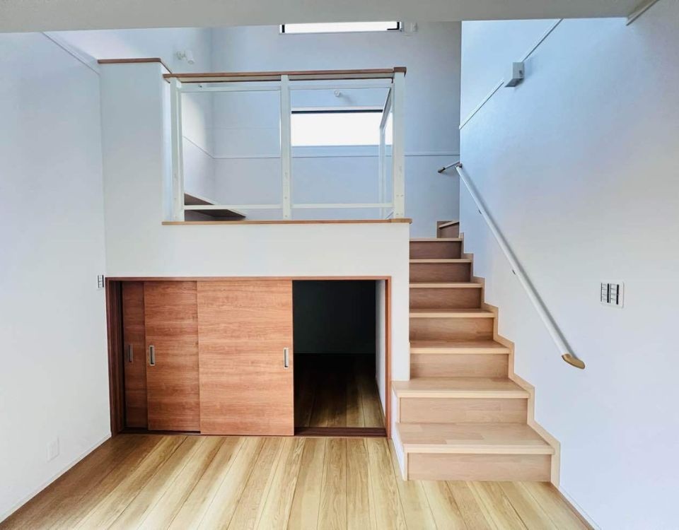 遊びも収納も自由自在なスキップフロアのある家