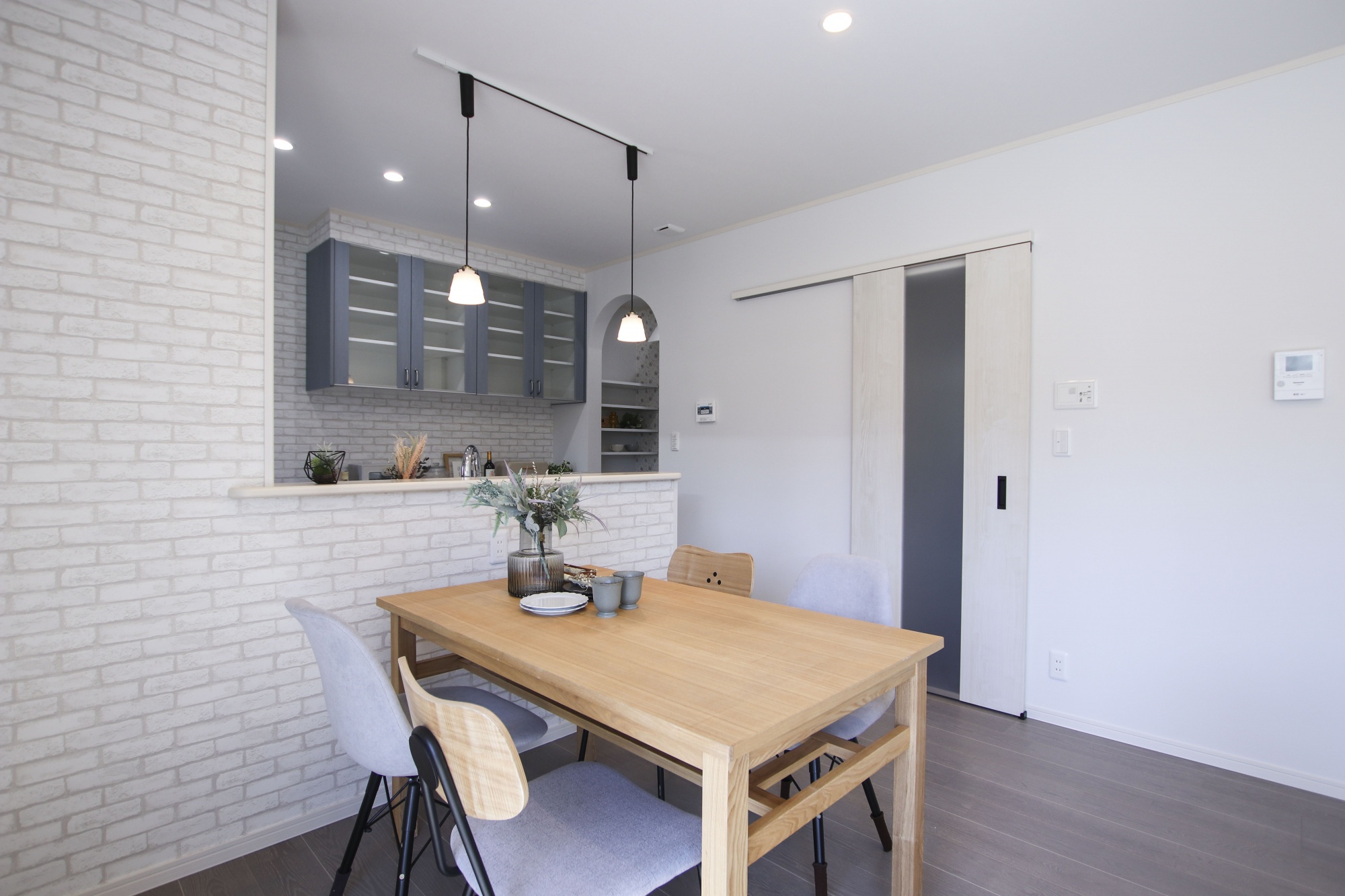 大人っぽい北欧モダンの家