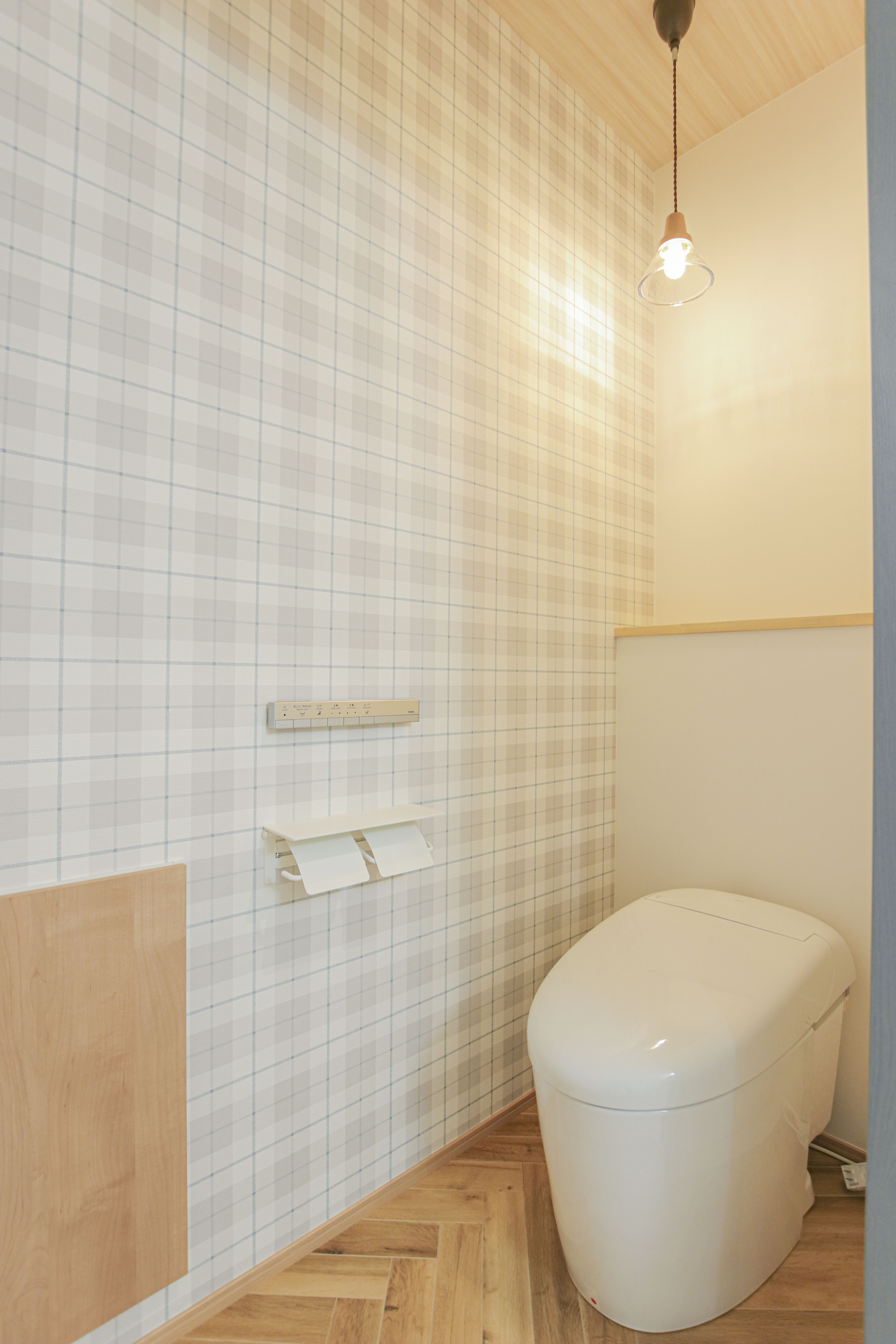 メリハリのある天井と心地よく整う家