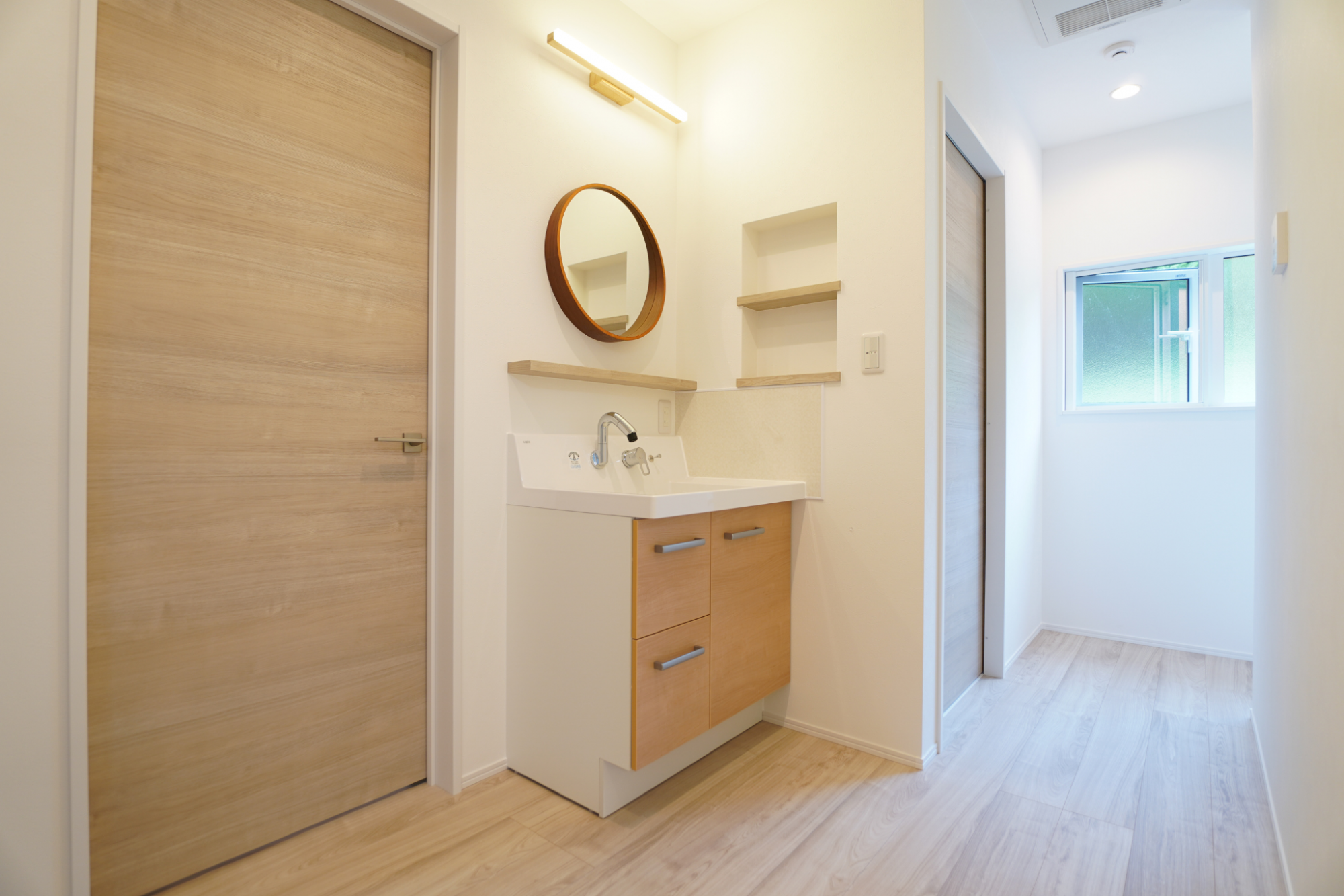 自然と調和する北欧テイストの家