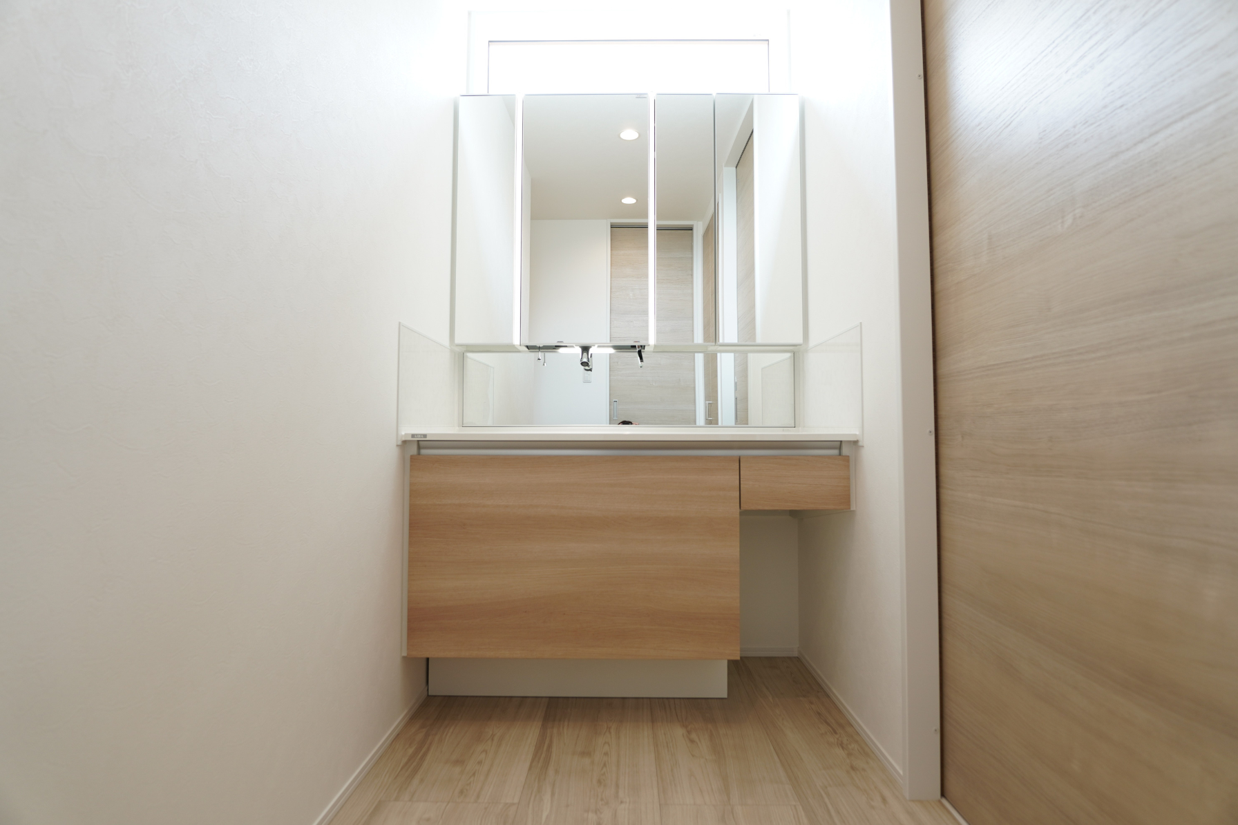 自然と調和する北欧テイストの家