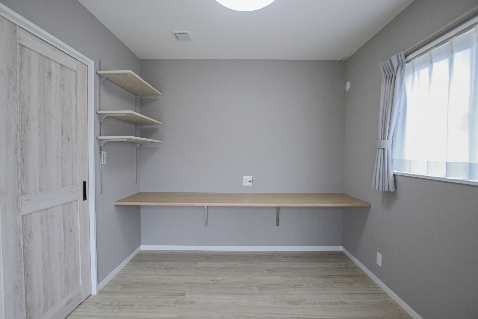 暮らしのアイデアが詰まったアメリカンテイストの平屋