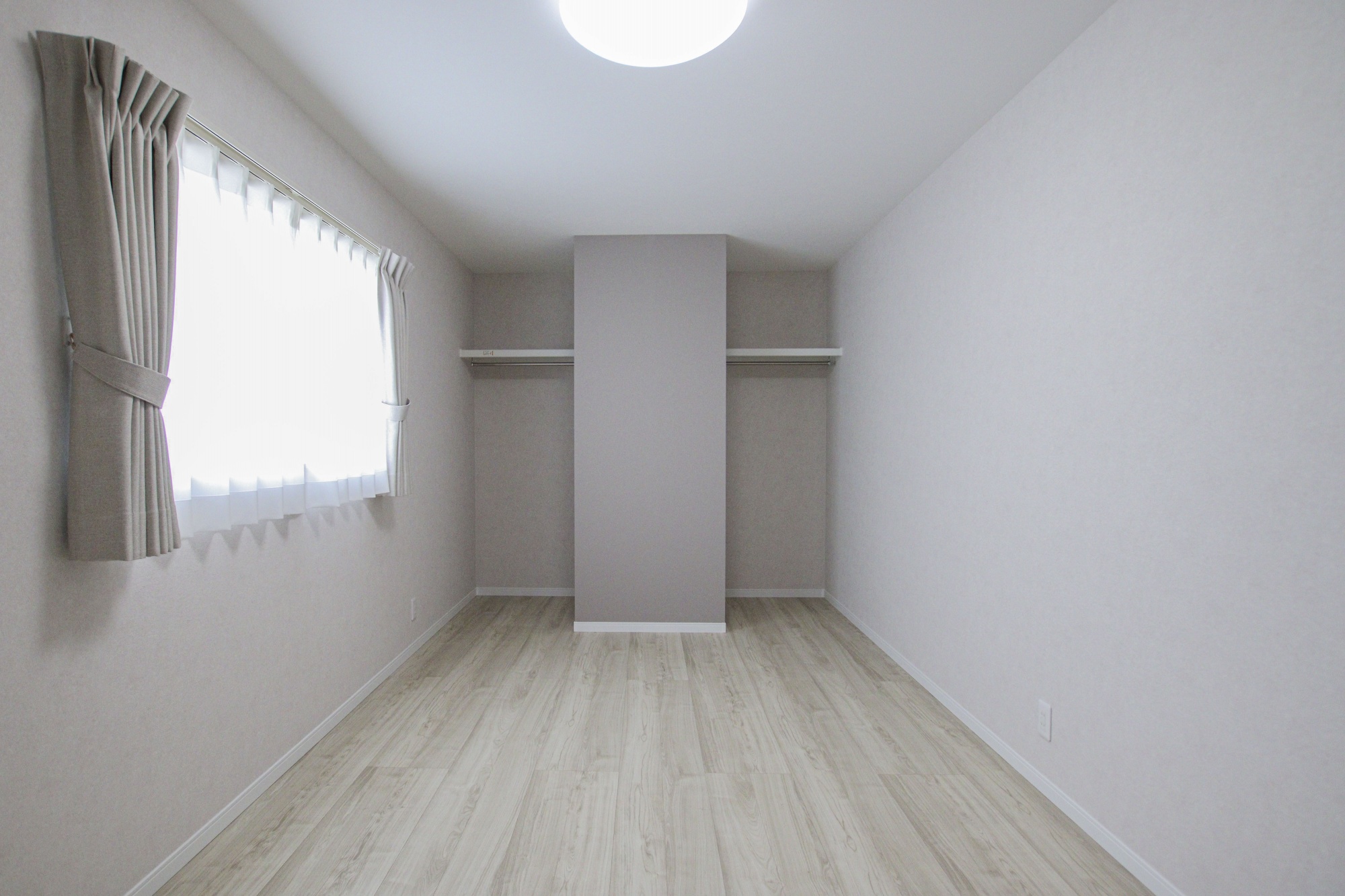 暮らしのアイデアが詰まったアメリカンテイストの平屋