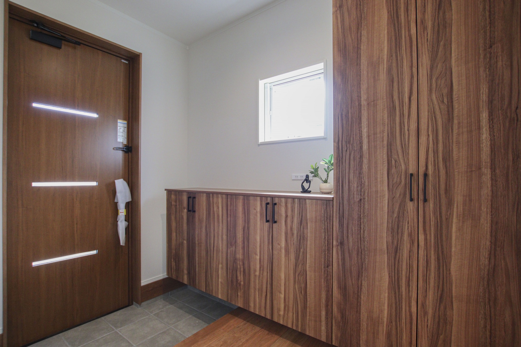 空間を活かしたシューズボックス