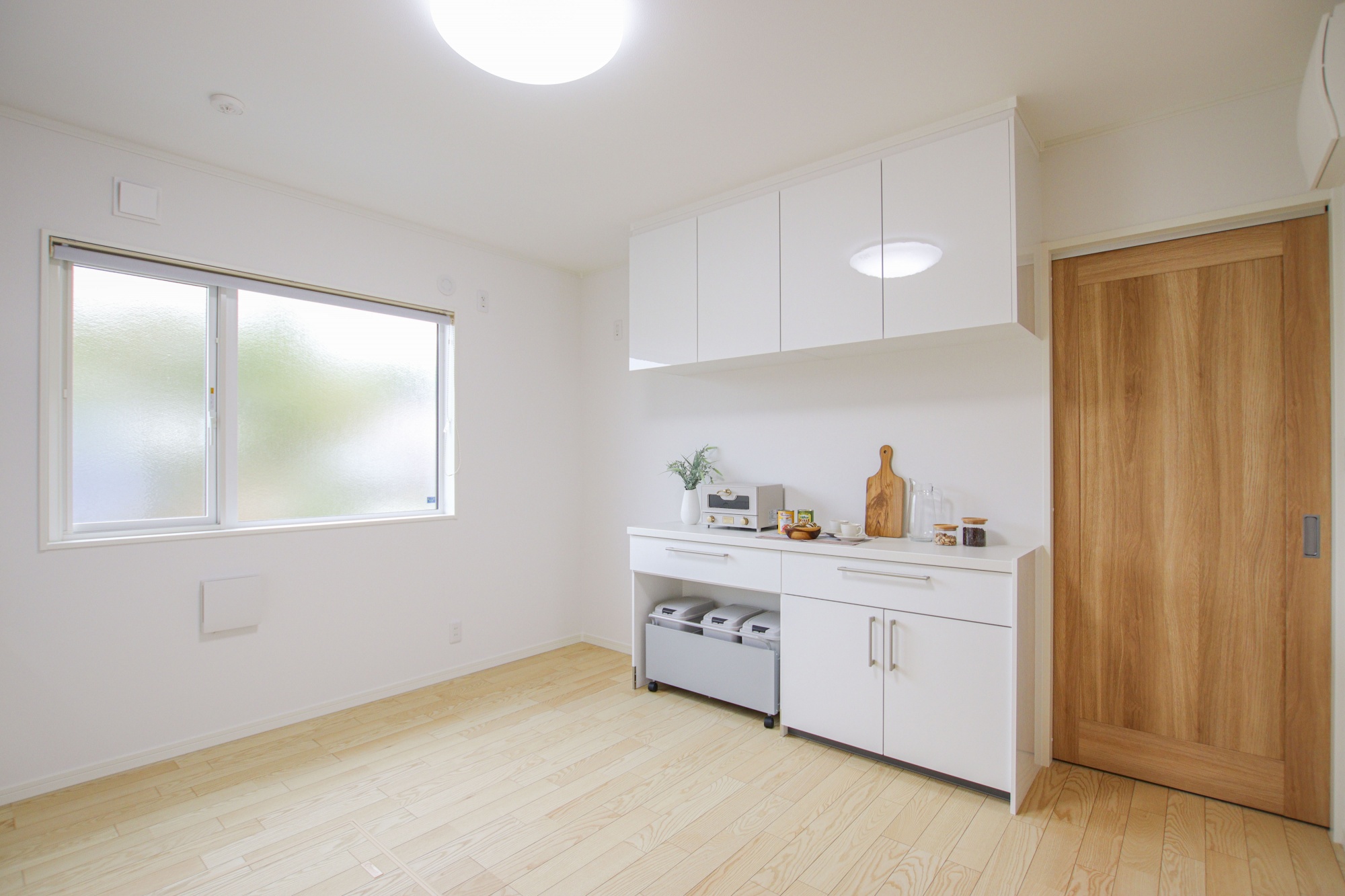 ダストボックスが収納できるカップボード