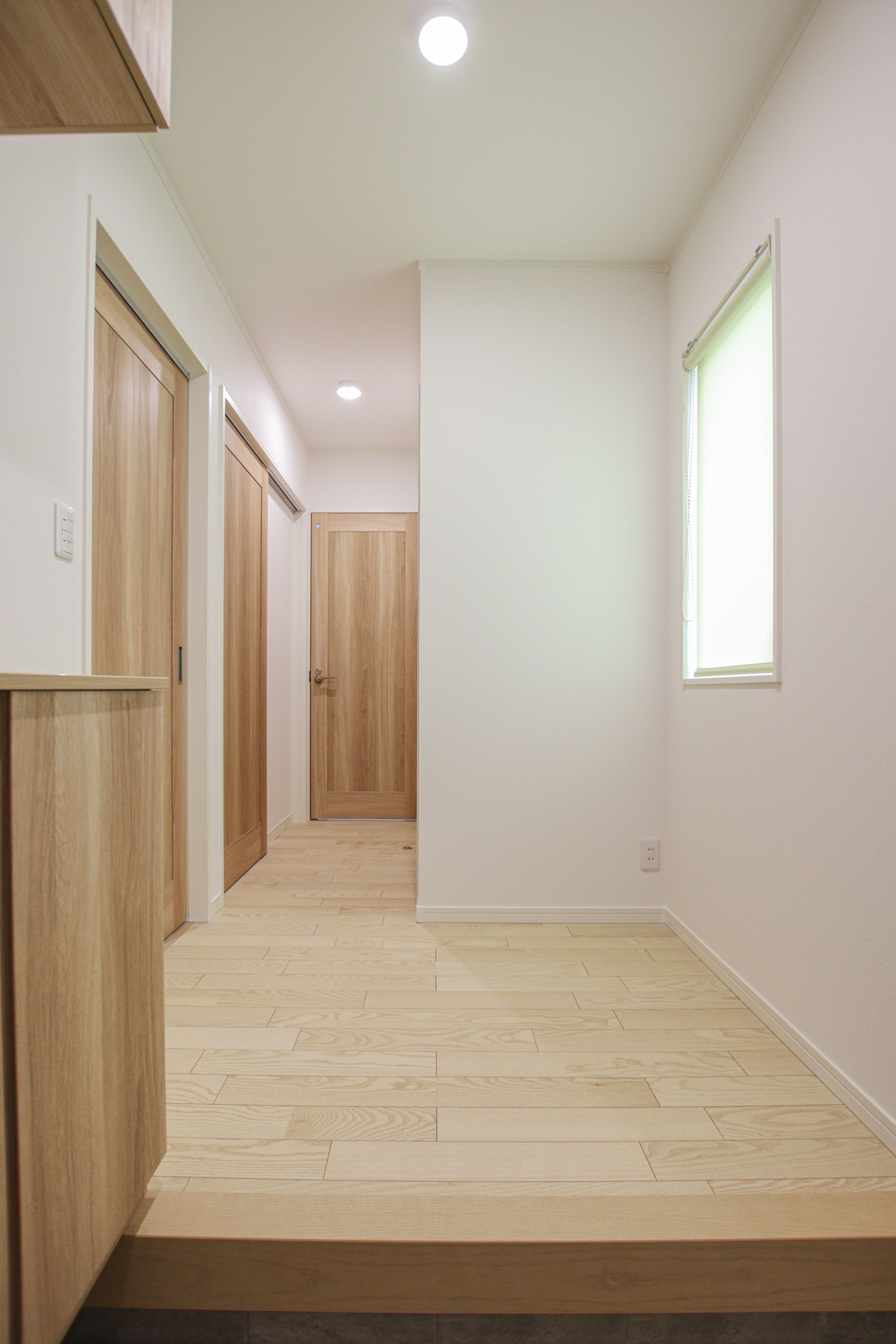 多数の部屋にアクセスしやすい玄関