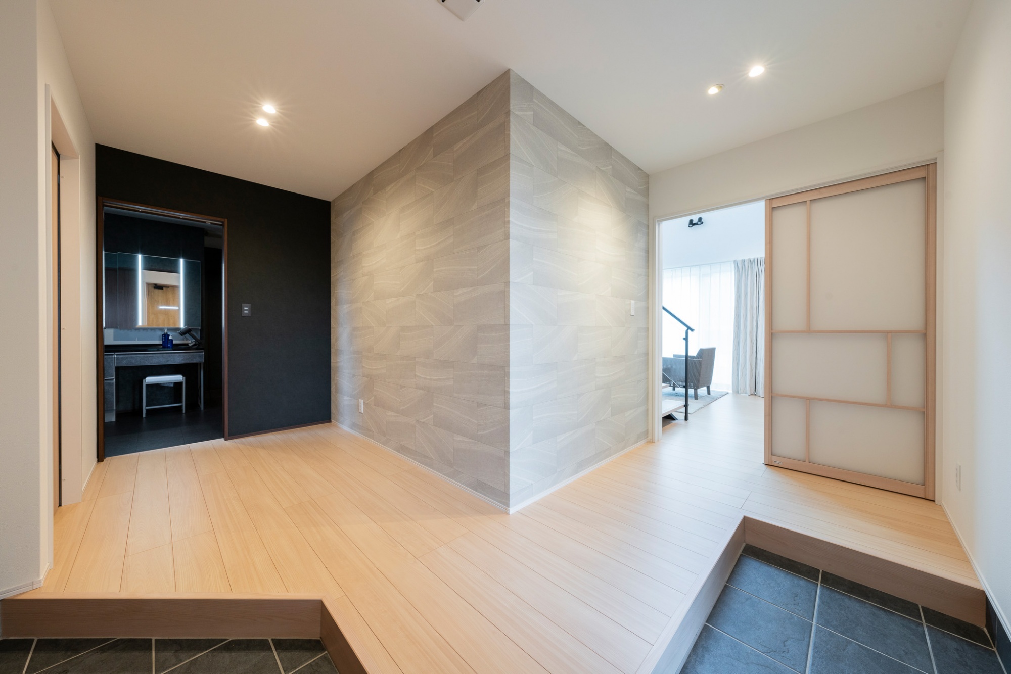 施主さまの設計をベースにした5層構造のオリジナルな住まい