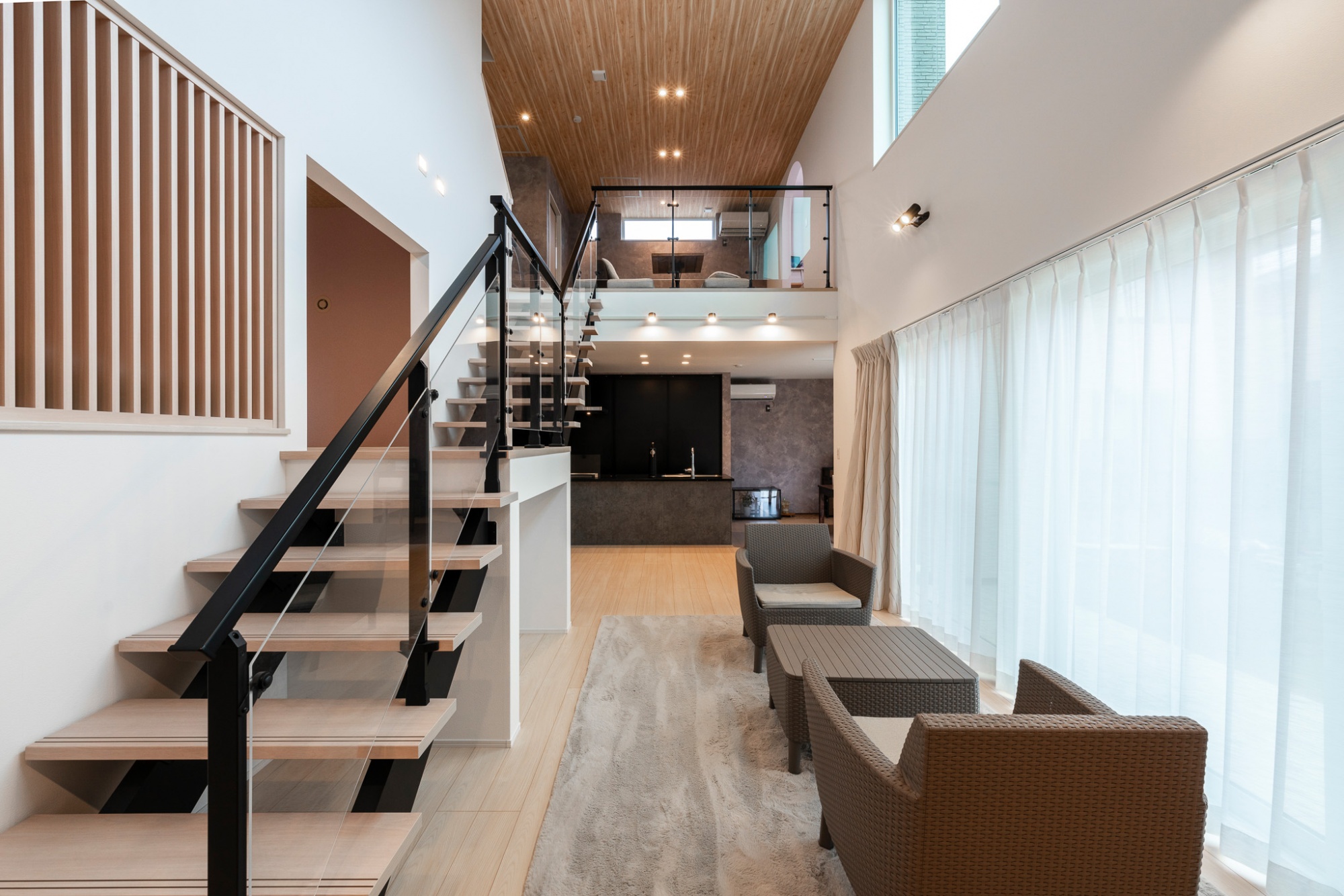 施主さまの設計をベースにした5層構造のオリジナルな住まい