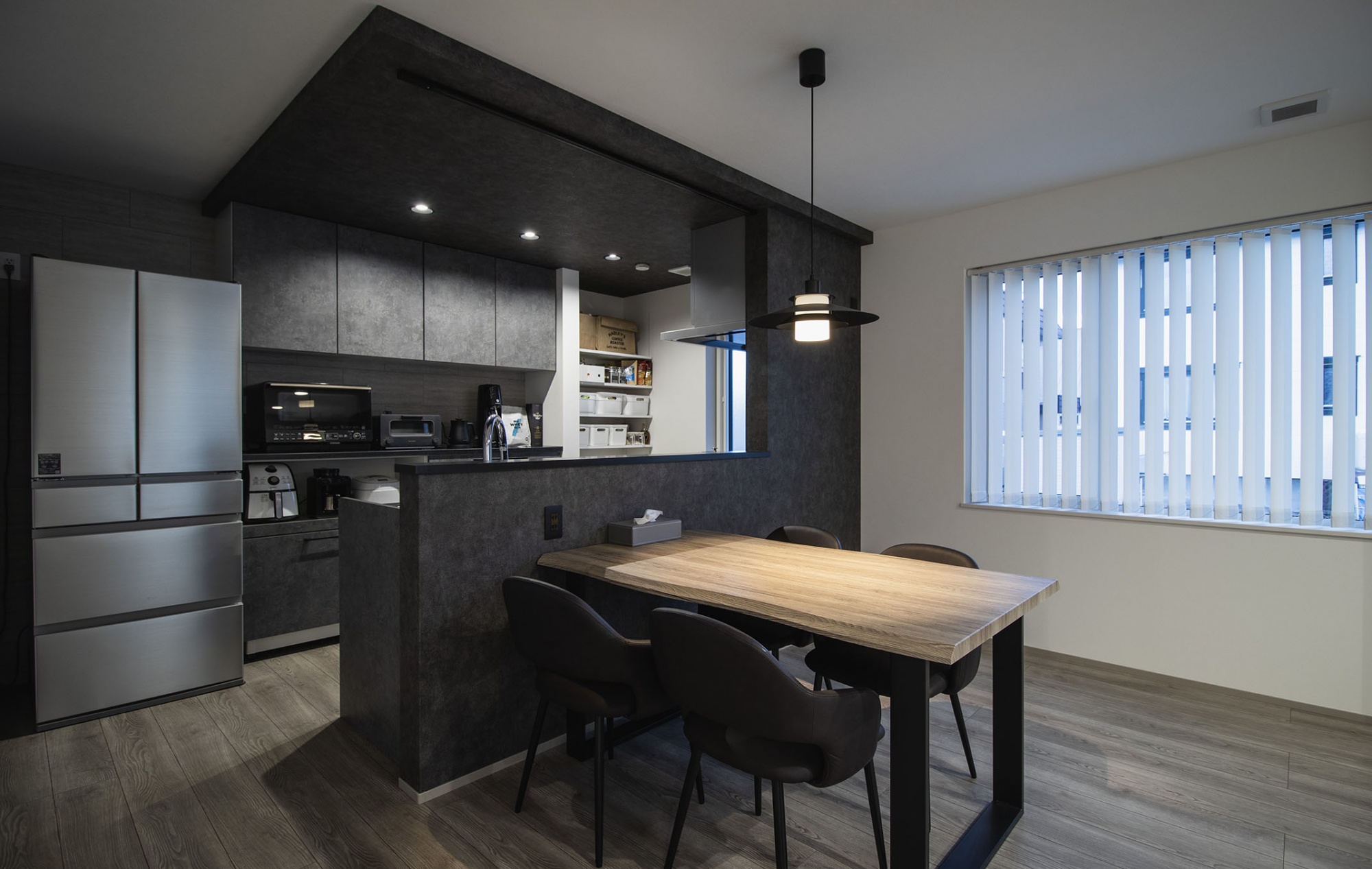 デザインと性能を追求したホテルライクなセミオーダー住宅