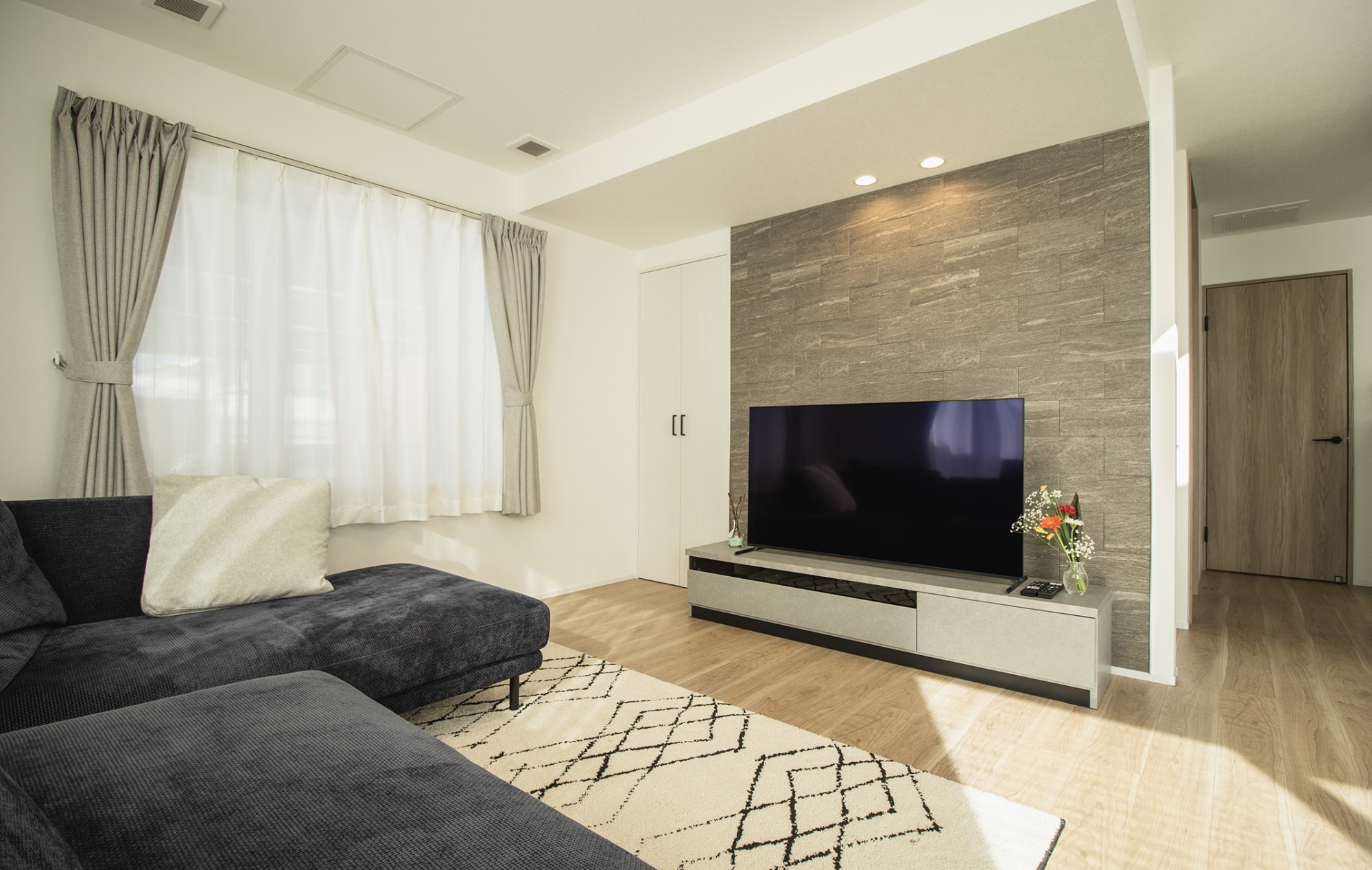 モダンデザインと機能性が融合したお家