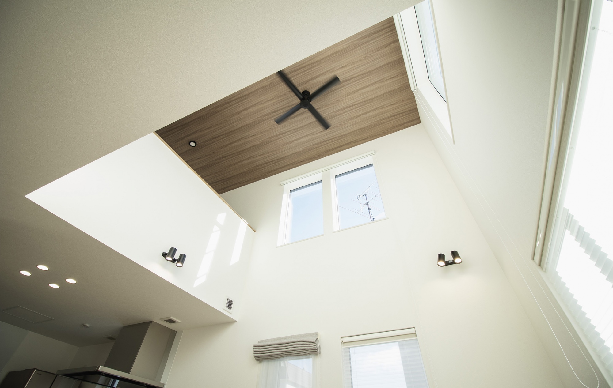 モダンデザインと機能性が融合したお家