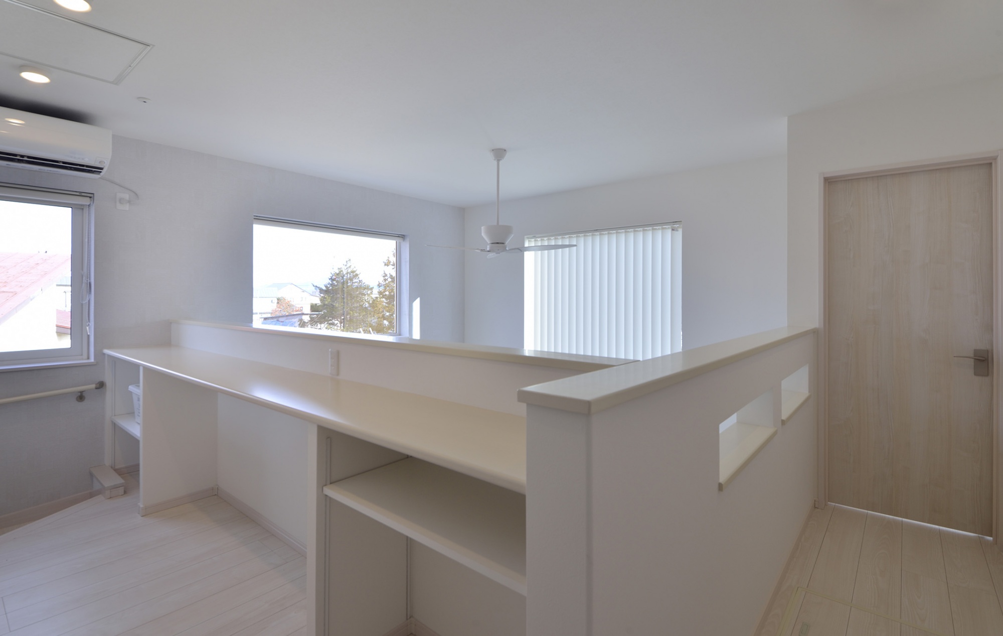 開放感、快適な室温、省エネ性能を重視したガレージハウス